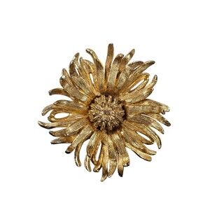 Vintage Castle Cliff Gold Tone Flower Brooch Large Textured Petals Daisy Brooch